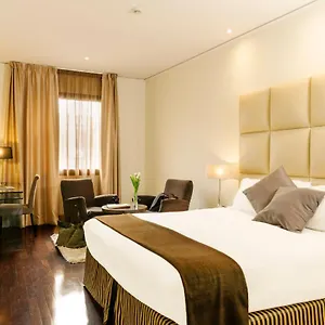 4* Otel Cosmopolitan